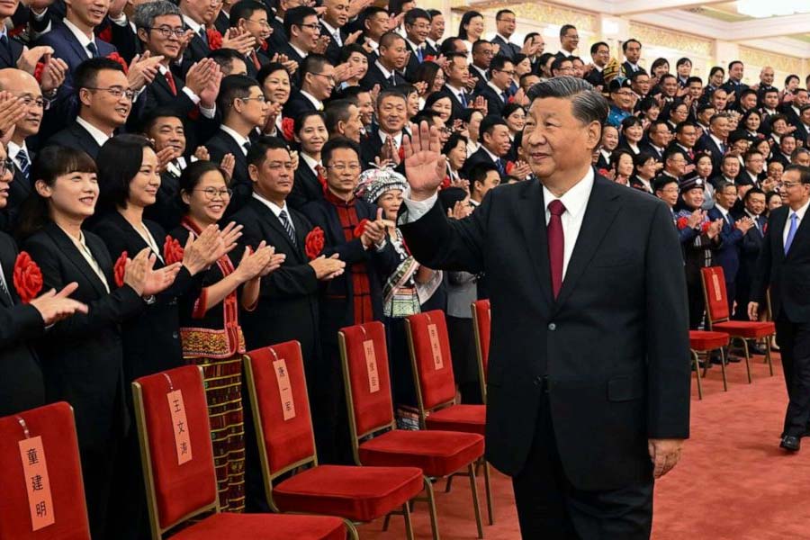 China is digging 32000ft deep hole over Earth’s crust.