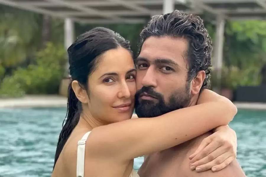 Vicky Kaushal says he had met Katrina Kaif for the first time when he proposed marriage to her at an award show 