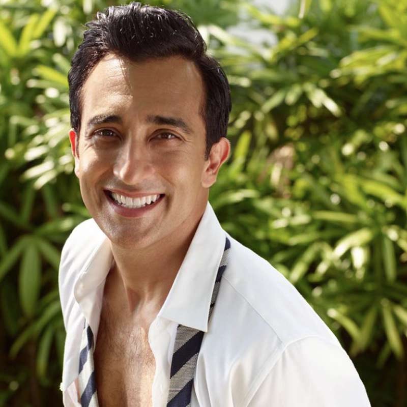 Late actor Vinod Khanna's eldest son Rahul Khanna, what is he doing now 
