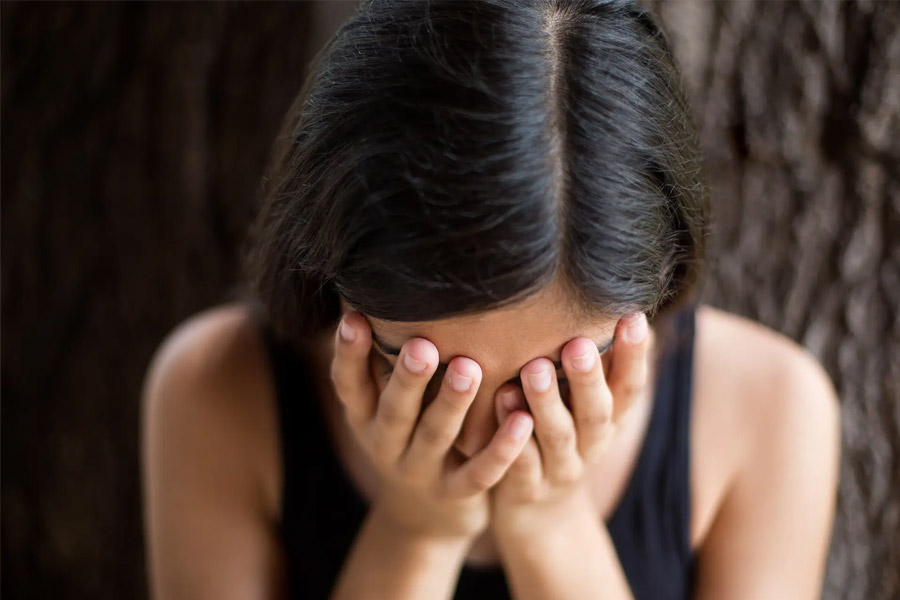 জন্মের সঙ্গে সঙ্গেই এমিকে অস্ত্রোপচারের জন্য পাঠিয়ে দেন চিকিৎসকেরা। একরত্তিকে দেখারও সুযোগও পাননি মা। অ্যান্ডি জানিয়েছেন, সে সময় শুধুই প্রার্থনা করে চলেছিলেন তিনি। ভাবছিলেন, আর কোনও দিন কি দেখতে পারবেন নিজের সন্তানকে?