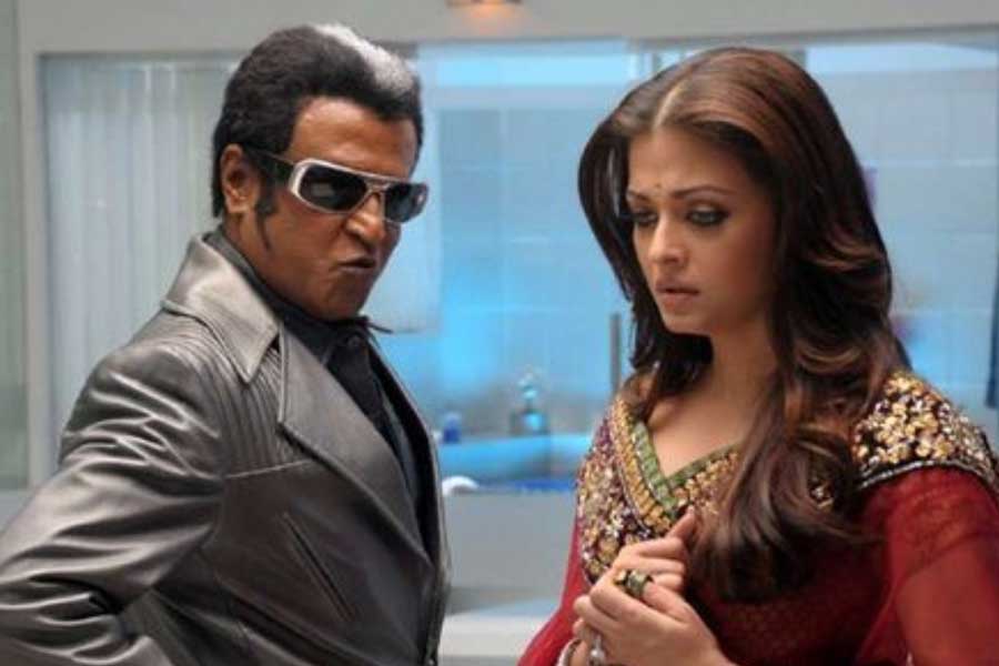 ২০১০ সালে এস শঙ্করের পরিচালনায় প্রেক্ষাগৃহে মুক্তি পায় রজনীকান্ত অভিনীত ‘রোবট’ ছবিটি।তবে এই ছবিতে মুখ্যচরিত্রে অভিনয়ের জন্য শাহরুখের কাছেই প্রথম প্রস্তাব নিয়ে যান ছবিনির্মাতারা। শাহরুখ সে প্রস্তাব খারিজ করলে দক্ষিণী অভিনেতা রজনীকান্তকে প্রস্তাব দেওয়া হয়।