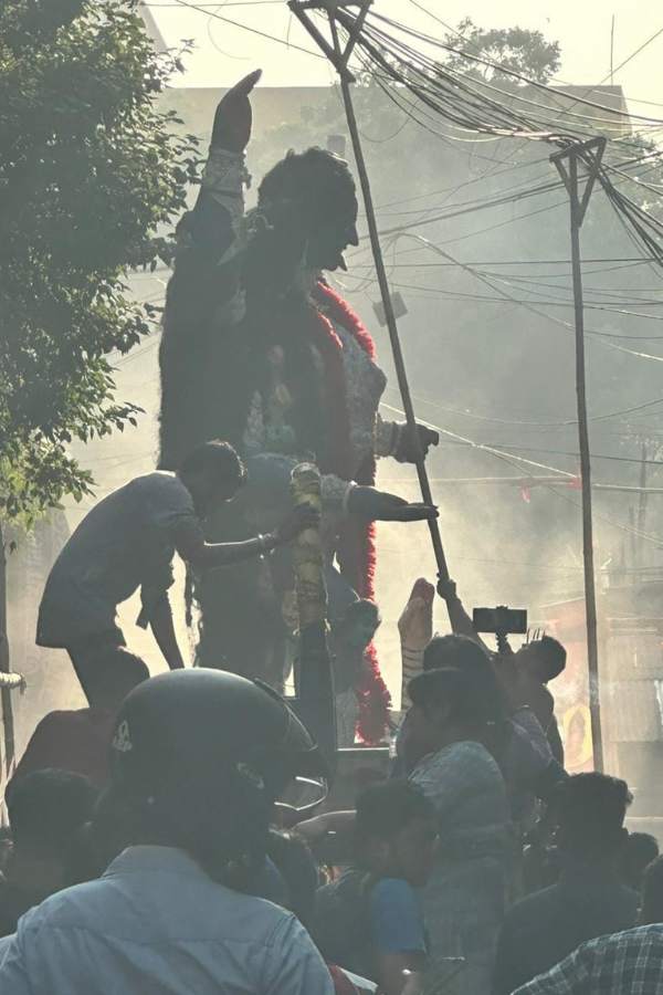 সংগঠকদের দাবি, আজও প্রচুর মানুষের আবেগ জড়িয়ে রয়েছে এই পুজোর সঙ্গে। কলকাতার এবং কলকাতার বাইরের বহু মানুষ মানত করেন এই দেবীর কাছে। মনস্কামনা পূরণ হলে দেবীর কাছে ছুটে আসেন তাঁরা। প্রায় ১৫০০হাজার লোক অঞ্জলি দেন এই মন্ডপে। পুজোর শেষে থাকে সবার জন্য ভোগের ব্যবস্থা। 