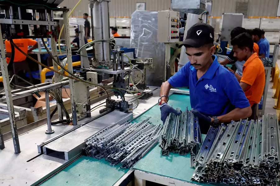 According to ILO data Indians do work very hard every week