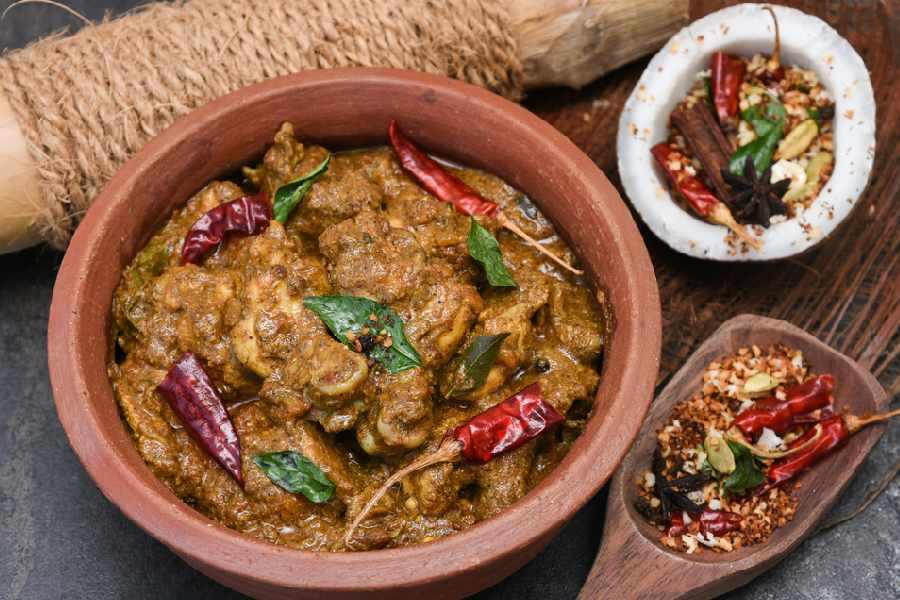 How to make Malabar chicken curry.