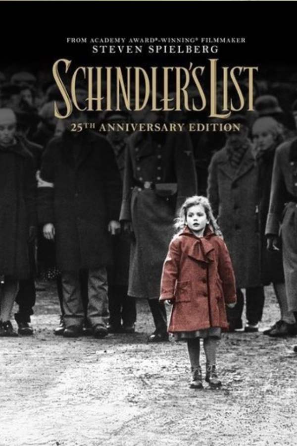 ৮. শিন্ডলার্স লিস্ট -  মুক্তির সাল - ১৯৯৩।  ভাষা - ইংরেজি।  পরিচালক - স্টিফেন স্পিলবার্গ।  প্রধান অভিনেতা-অভিনেত্রী - বেন কিংসলি, লিয়াম নিসন, ক্যারোলিন গুডাল, প্রমুখ।  সিনেমাটি যে যুদ্ধ-কেন্দ্রিক - দ্বিতীয় বিশ্বযুদ্ধের সময় জার্মান ব্যবসায়ী অস্কার শিন্ডলারের জীবন অবলম্বনে নির্মিত চলচ্চিত্র। যিনি একজন জার্মান হয়েও ওই যুদ্ধে জার্মান নাৎসি বাহিনীর দ্বারা প্রচুর পোলিশ ইহুদিদের গণহত্যার প্রচেষ্টাকে রোধ করে ইহুদিদের উদ্ধার করেন।  তাৎপর্য - ১৯৯৪ সালের অ্যাকাডেমি পুরস্কার মঞ্চে এক সঙ্গে একাই সাতটি অস্কার জিতে এই মার্কিন চলচ্চিত্রটি ঐতিহাসিক হয়ে আছে।