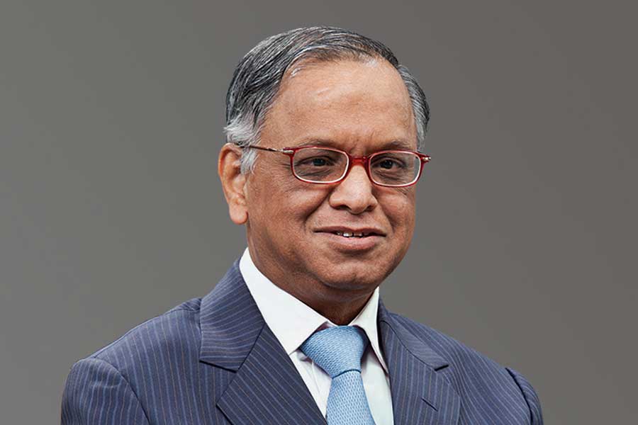 This billionaire of India named Arjun Menda is a self-made industrialist and has more wealth than infosis chief Narayan Mutrthy