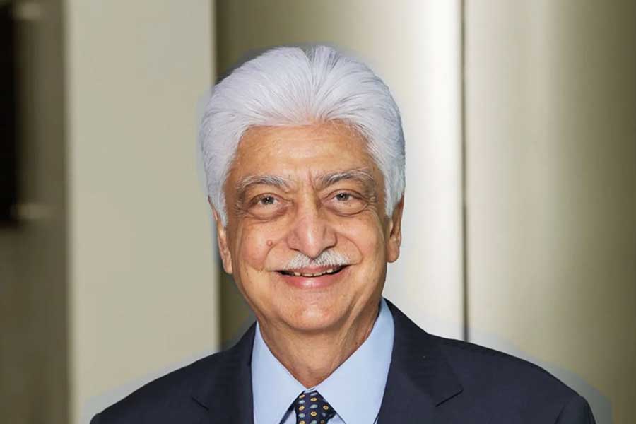 This billionaire of India named Arjun Menda is a self-made industrialist and has more wealth than infosis chief Narayan Mutrthy