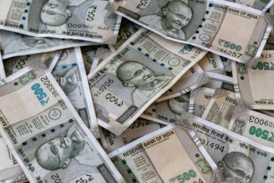 This billionaire of India named Arjun Menda is a self-made industrialist and has more wealth than infosis chief Narayan Mutrthy