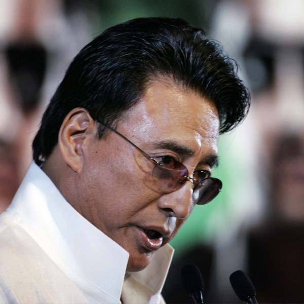 ‘শোলে’র নির্মাতারা মনে করেছিলেন ড্যানি তাঁদের ছবিতে অন্যতম মুখ্যচরিত্রে অভিনয়ের সুযোগ কিছুতেই হাতছাড়া করবেন না। কিন্তু অভিনয়ের প্রস্তাব খারিজ করেন ড্যানি।