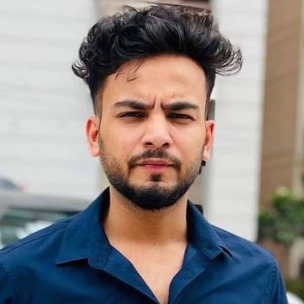 শুধু ইউটিউব চ্যানেলই নয়, সমাজমাধ্যম প্রভাবী এলভিশের পোশাকের দু’টি ব্র্যান্ডও রয়েছে। একটি অসরকারি সংগঠনও (এনজিও) চালান এলভিশ। দুঃস্থ শিশুদের শিক্ষা এবং অন্নসংস্থান করে এই সংস্থা।