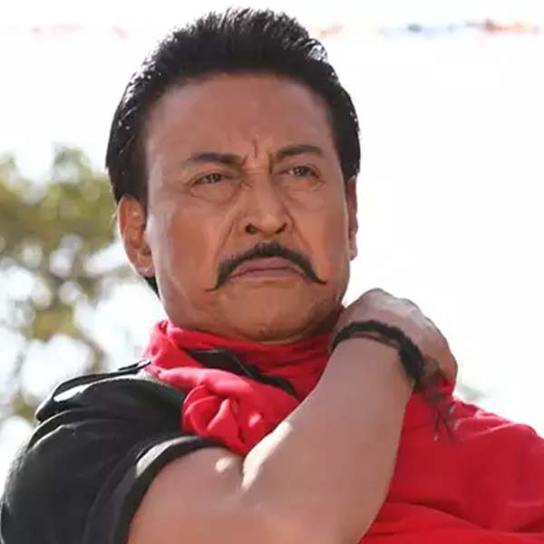 ১৯৭৫ সালেই মুক্তি পায় ‘ধর্মাত্মা’ ছবিটি। একই বছরে ‘শোলে’ ছবিটি মুক্তি পেলে গব্বর চরিত্রের জনপ্রিয়তা দেখে মুষড়ে পড়েন ড্যানি।