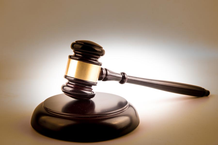 প্রথমত, ভারতীয়েরা সাজা পেয়েছেন কাতারের এক নিম্ন আদালত থেকে। সেখানে মোট চার বার শুনানি হয়েছে। উচ্চতর আদালতে মৃত্যুদণ্ডের বিরুদ্ধে আবেদন জানাতে পারে ভারত সরকার। হাই কোর্ট এবং সুপ্রিম কোর্টে আবেদন জানানোর সুযোগ রয়েছে।