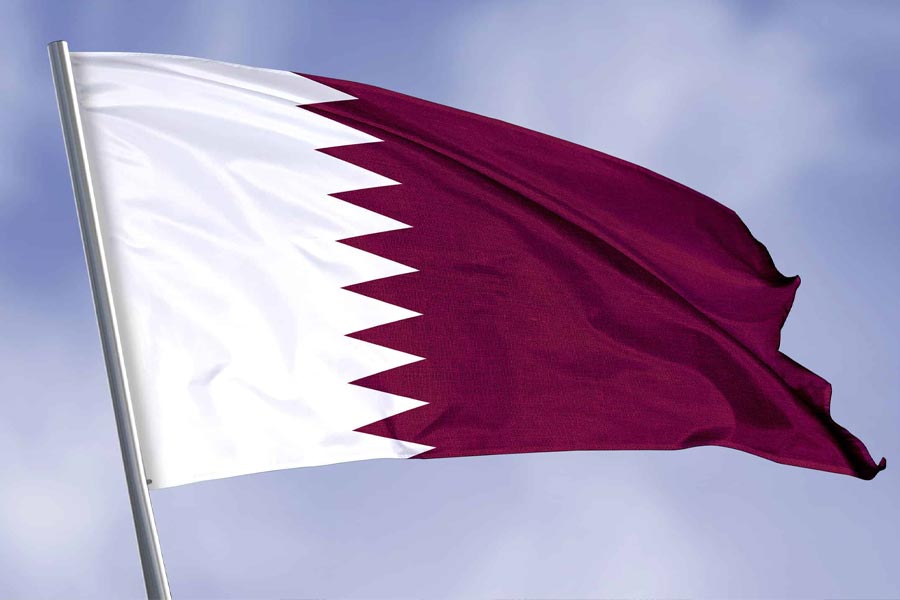 আন্তর্জাতিক রাজনীতিতে কাতারের আলাদা গুরুত্ব রয়েছে। এই দেশটিকে গত কয়েক বছর ধরে মধ্যস্থতাকারী হিসাবে দেখা হচ্ছে। আমেরিকার সঙ্গে তার সুসম্পর্কও গড়ে উঠেছে সেই কারণেই।