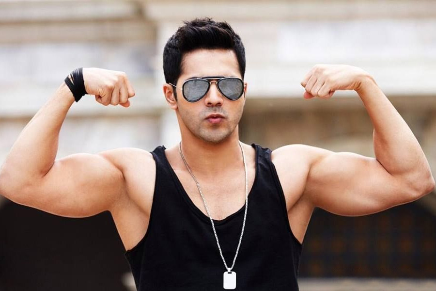 সাম্প্রতিক কালে বলিপাড়ার প্রথম সারির অভিনেতাদের তালিকায় শীর্ষে রয়েছেন বরুণ ধওয়ান। হিন্দি ফিল্মজগতে বড় পর্দার জনপ্রিয় জুটি শাহরুখ খান এবং কাজলের সঙ্গে ‘দিলওয়ালে’ ছবিতে অভিনয়ের সুযোগ পান তিনি। ২০১৫ সালে মুক্তিপ্রাপ্ত এই ছবিতে বরুণের বিপরীতে অভিনয় করেন কৃতি শ্যানন। ‘দিলওয়ালে’ ছবিতে অভিনয় করে ভাল লাগেনি বরুণের। পুরনো এক সাক্ষাৎকারে এমনটাই জানান তিনি।