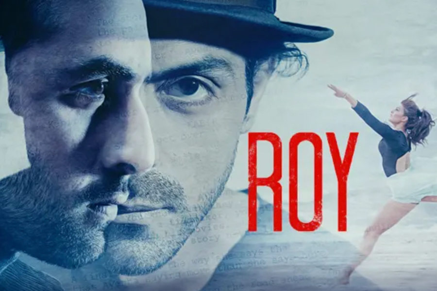 ২০১৫ সালে বিক্রমজিৎ সিংহের পরিচালনায় প্রেক্ষাগৃহে মুক্তি পায় ‘রয়’। রোম্যান্টিক ড্রামা ঘরানার এই ছবিতে রণবীর কপূরের পাশাপাশি অভিনয় করেন অর্জুন রামপাল এবং জ্যাকলিন ফার্নান্ডেজ়।