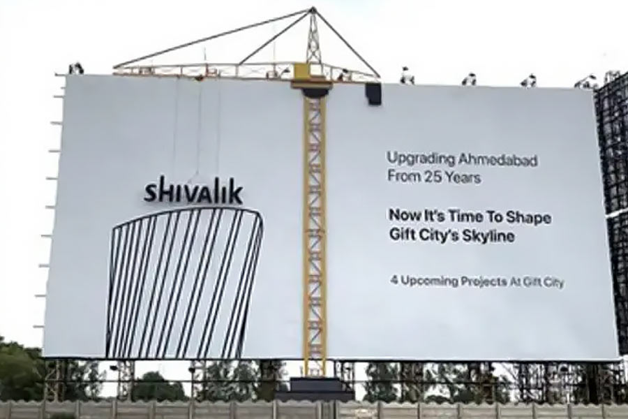 All you need to know about Gujarat’s first twisted commercial building curv