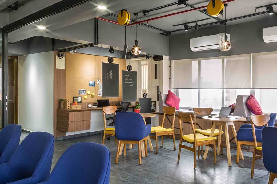 All you need to know about Gujarat’s first twisted commercial building curv