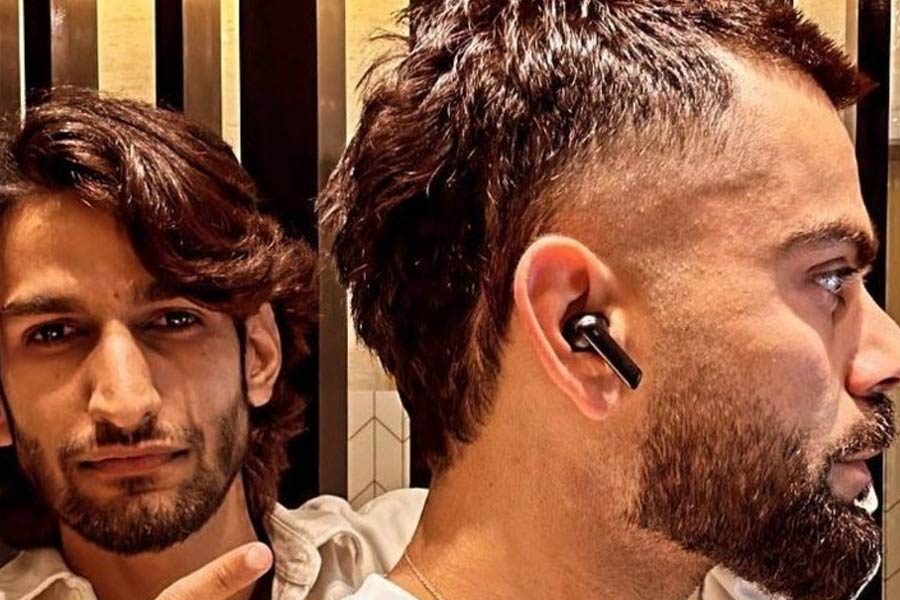 How much Virat Kohli spend on hair cutting and who does it