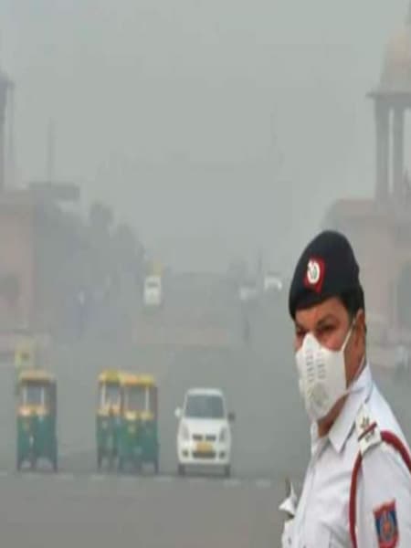 Covered with poisonous haze Delhi AQI remaining severely polluted before Diwali dgtl