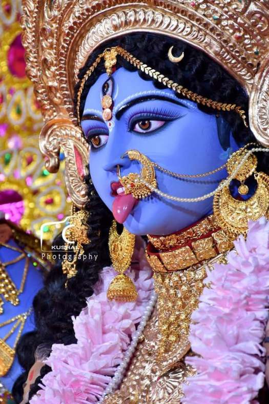 ১২ নভেম্বর রাত ১১টা ৩৯ মিনিটে শুরু নিশীথ সময়ের। থাকছে রাত ১২টা পেরিয়ে আর অল্পক্ষণ। ১২টা ৩২ মিনিট অবধি। অর্থাৎ মাত্র ৫৩ মিনিট নিশীথ সময় থাকছে এই বছর। এই প্রতিবেদনটি ‘আনন্দ উৎসব’ ফিচারের একটি অংশ।