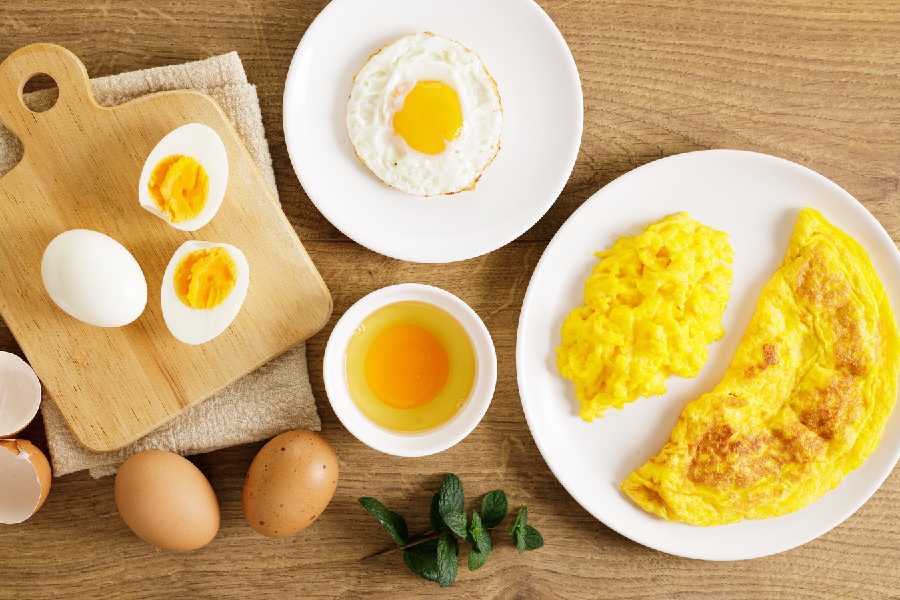 Boiled egg vs Omelette which one has more nutrition.