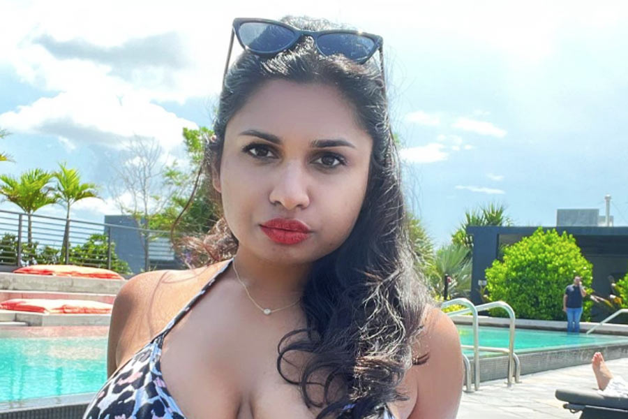 রশ্মিকার ‘ডিপফেক’ ভিডিয়ো ছড়িয়ে যাওয়ায় মঙ্গলবার নিজের ইনস্টাগ্রামের স্টোরিতে জ়ারা দুঃখপ্রকাশ করে জানান, এই ঘটনায় তিনি আতঙ্কিত এবং মর্মাহত।