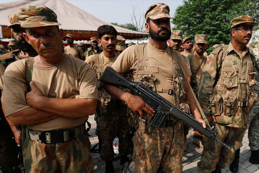 বালুচিস্তানে জঙ্গিগোষ্ঠী তেহরিক-ই-তালিবান পাকিস্তানের (টিটিপি) সঙ্গে পাক সেনার যে যুদ্ধবিরতি চুক্তি স্বাক্ষরিত হয়েছিল, ২০২২ সালে তার মেয়াদ উত্তীর্ণ হয়। এর পর থেকেই সেনার উপর হামলার পরিমাণ বেড়েছে।