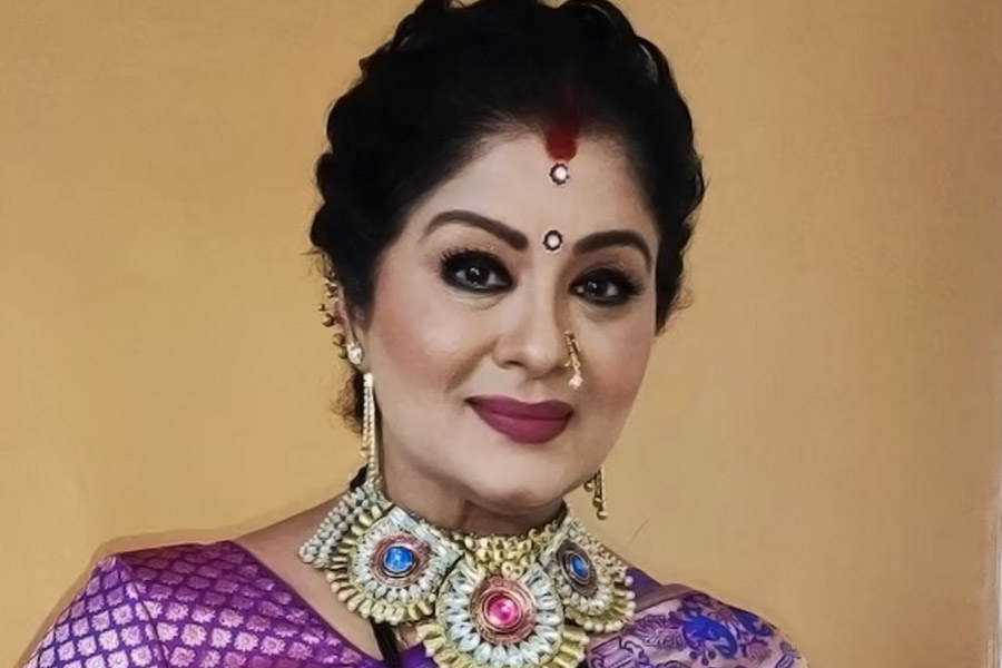 Veteran bollywood actress Sudha Chandran reveals nobody offers her films