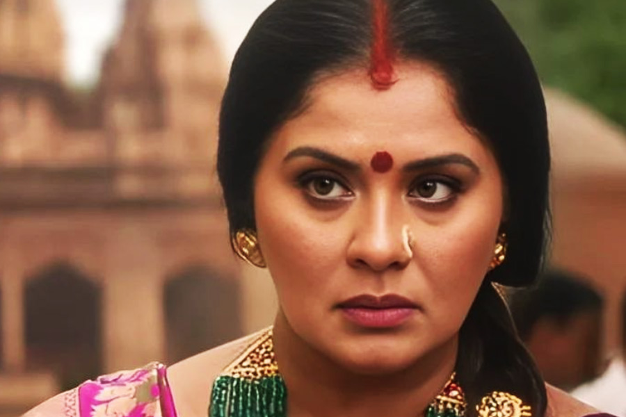 Veteran bollywood actress Sudha Chandran reveals nobody offers her films