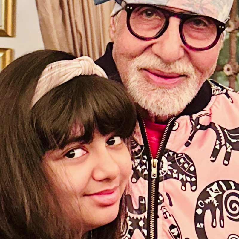 শ্বশুরকে জন্মদিনের শুভেচ্ছা জানানোর সময় কন্যা আরাধ্যার সঙ্গে একটি ছবি পোস্ট করতে দেখা গিয়েছিল ঐশ্বর্যাকে।