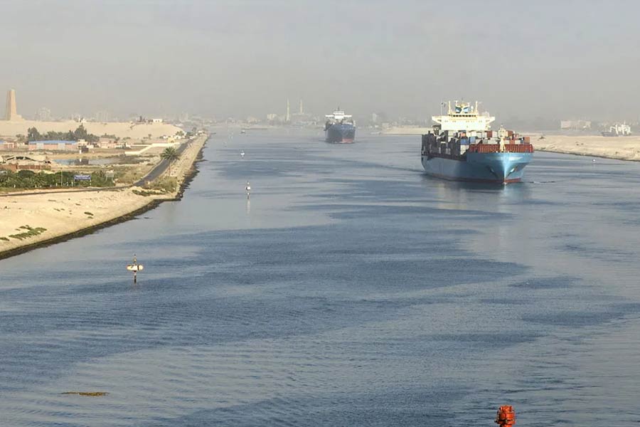 America sends a Guided Missile Submarine to West Asia to prevent other counties from Joining Israel-Hamas War