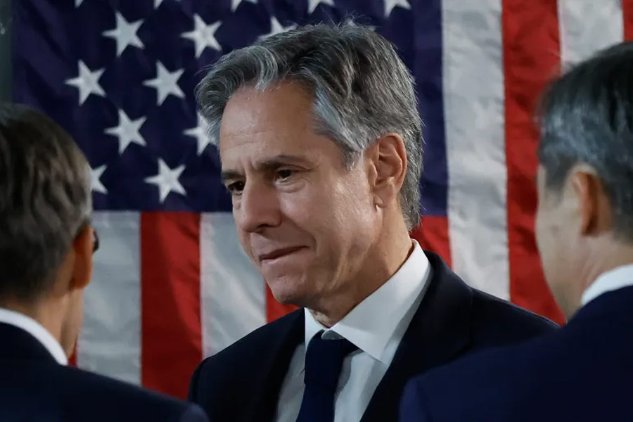 America sends a Guided Missile Submarine to West Asia to prevent other counties from Joining Israel-Hamas War