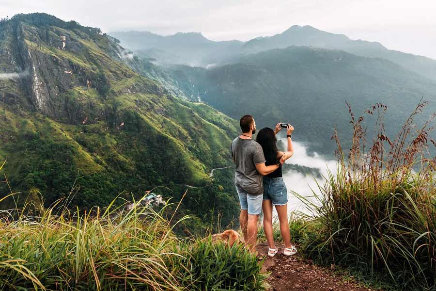 Five best honeymoon destination in South India for upcoming wedding season.