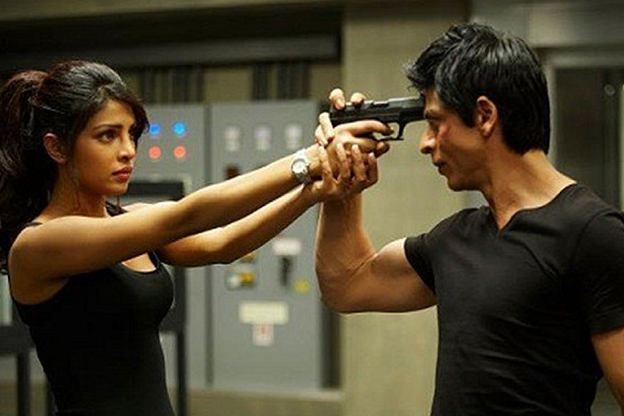 যে ছবির পর পর দু’টি পর্বে শাহরুখের সঙ্গে জুটি বেঁধে প্রিয়ঙ্কা অভিনয় করেছিলেন সেই ছবির তৃতীয় পর্বে রণবীরের সঙ্গে অভিনয় করতে চলেছেন প্রিয়ঙ্কা।