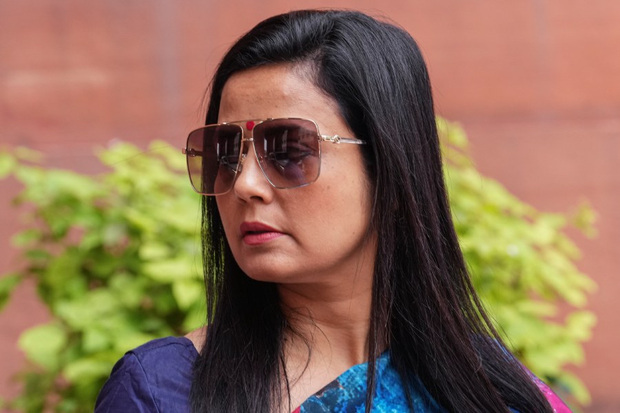 Ethics Committee recommends Mahua Moitra to be expelled as MP