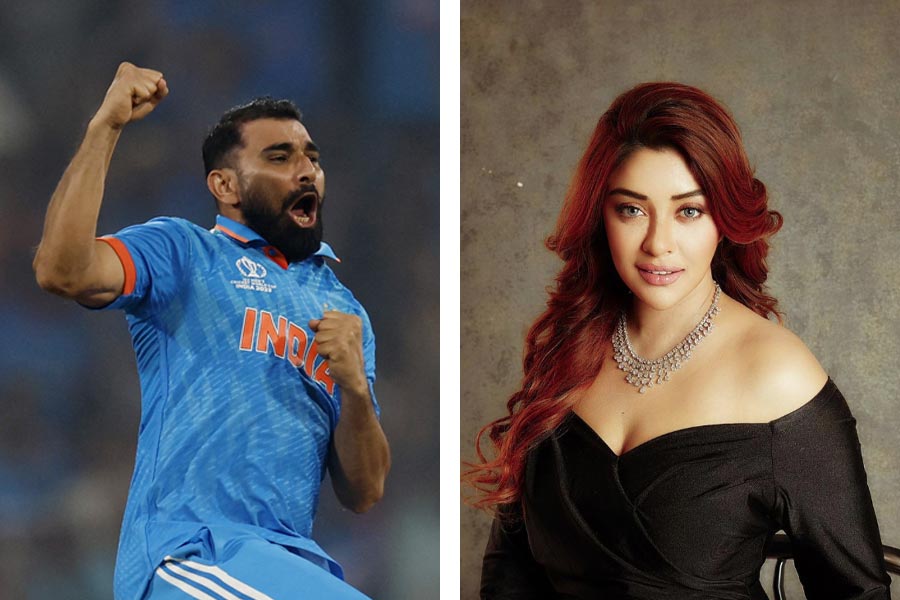 এক্স হ্যান্ডলে পোস্টে পায়েল লেখেন, ‘‘শামি, তুমি তোমার ইংরেজি শুধরে নাও। আমি তোমায় বিয়ে করার জন্য তৈরি।’’ তার পর দু’টি হাসির ‘ইমোজি’ দিয়ে নিজের বক্তব্য শেষ করেন অভিনেত্রী।