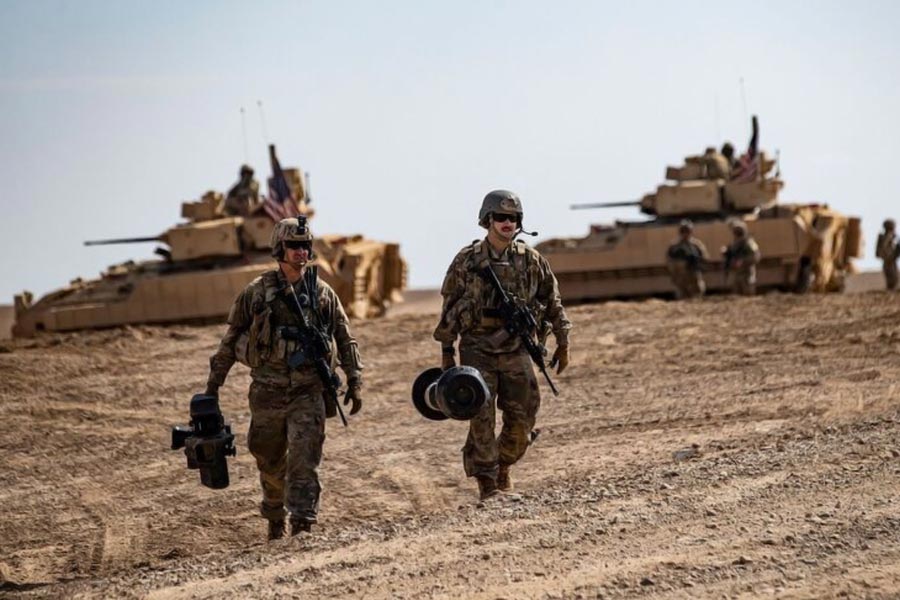 ২৬ অক্টোবরেও সিরিয়ার দু’টি অস্ত্রাগারে হামলা চালিয়েছিল আমেরিকা। তবে সেই হামলায় প্রাণহানি হয়নি।