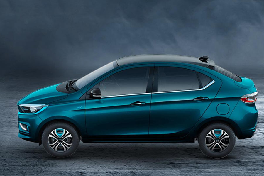 Chinese Electronic Vehicle company sold more than India’s total industry did