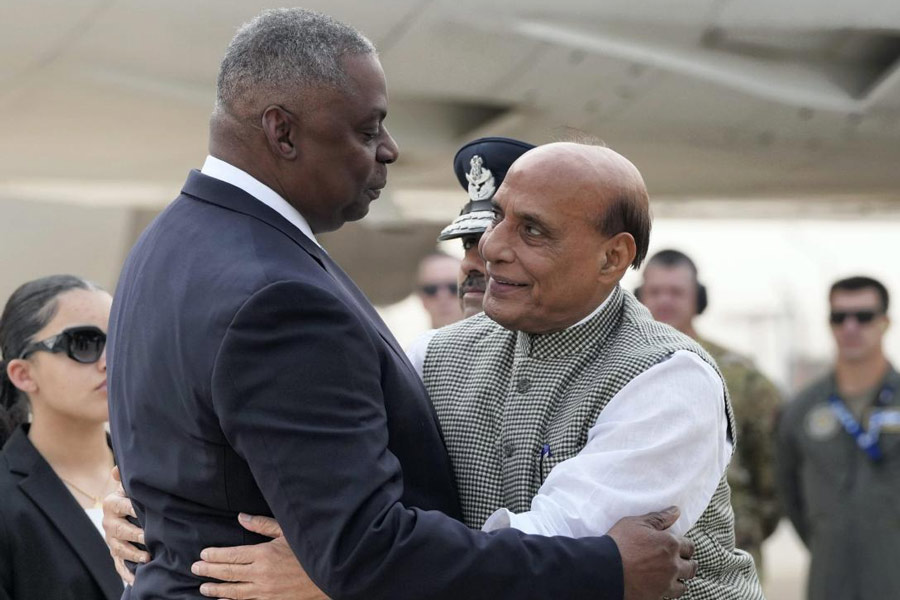 An image of Defence Minister Rajnath Singh and United States Secretary of Defense Lloyd Austin