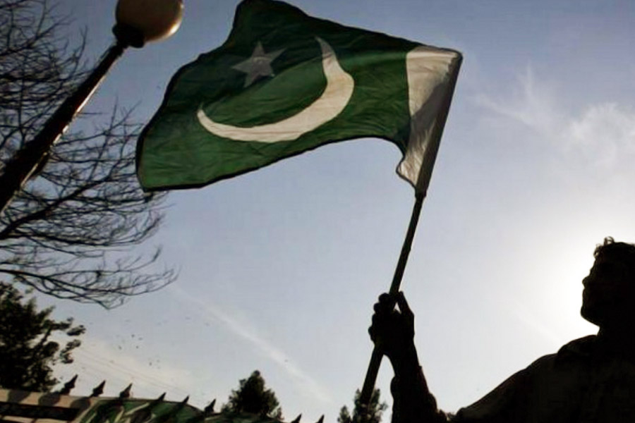 Due to shortage of Lamination paper Pakistan unable to print new passport