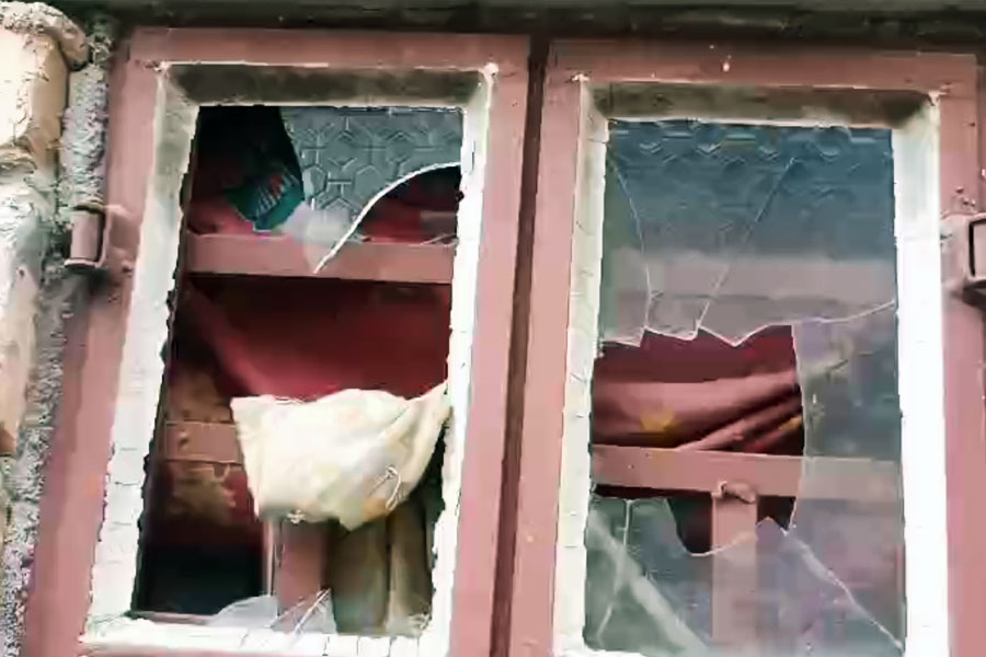 Bomb blast in Panihati of North 24 Pargana, one people injured