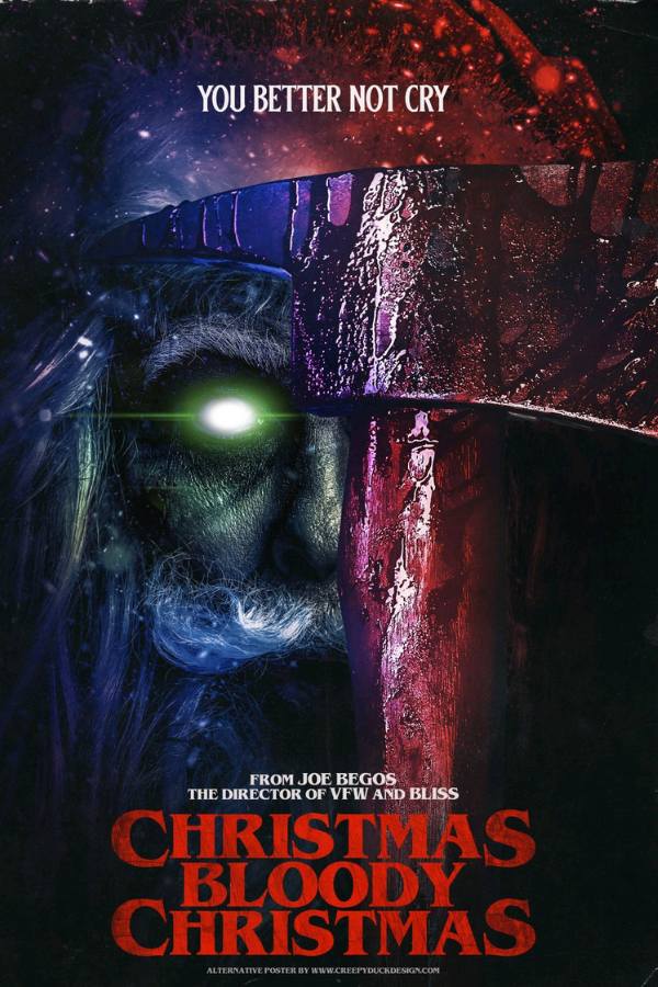 ৬. ক্রিসমাস ব্লাডি ক্রিসমাস -  মুক্তি - ৫ অক্টোবর ২০২২। ভাষা - ইংরেজি। পরিচালক - জো বেগস। অভিনয়ে - রাইলে ড্যান্ডি, ডোরা ম্যাডিসন বার্জ, জেফ ড্যানিয়েল ফিলিপস, প্রমুখ। গল্পের সারাংশ - ক্রিসমাস ইভে তার আগে থেকেই অগ্নিগর্ভ হয়ে থাকা এক রেকর্ডের দোকানের পাঁড় মাতাল ও রোজ রোজ পার্টি করা মালিক যতক্ষণ না কাছাকাছি এক খেলনার দোকানে রোবোটিক সান্তাক্লজ না পেয়েছিল, বিভ্রান্ত অবস্থায় ঘোরাঘুরি করে সেই পবিত্র রাতকে উল্টে জটিল করে তুলছিল। কিন্তু মাদক, যৌনতা, হিংসার পটভূমিতে সেই রোবোটিক সান্তাক্লজ ব্যাপক হত্যাকাণ্ড শুরু করে ক্রিসমাস ইভকে আরও অনেক গুণ ভয়াল, গা ছমছমে করে দেয়।