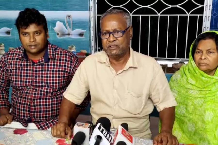 Father accused his son of threatening to kill him in Murshidabad dgtld