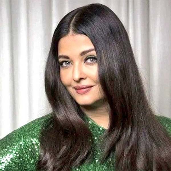 জন্মদিন ছাড়াও ঐশ্বর্যার কোনও নতুন ছবি মুক্তি পেলে তা নিয়ে অভিষেককে এতটা উৎসাহিত দেখা যায় না বলেই দাবি করেন ঐশ্বর্যার অনুরাগীরা।