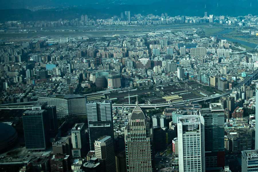 কথা হচ্ছে তাইওয়ানকে নিয়ে। সেখানকার সরকারের সঙ্গেই কর্মসংস্থান নিয়ে ভারতের কথাবার্তা চলছে। ভারত থেকে এক লক্ষের বেশি যুবক-যুবতীকে চাকরি দিতে পারে তাইওয়ান।