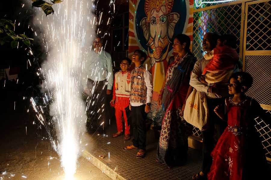 Health and safety tips while bursting crackers.