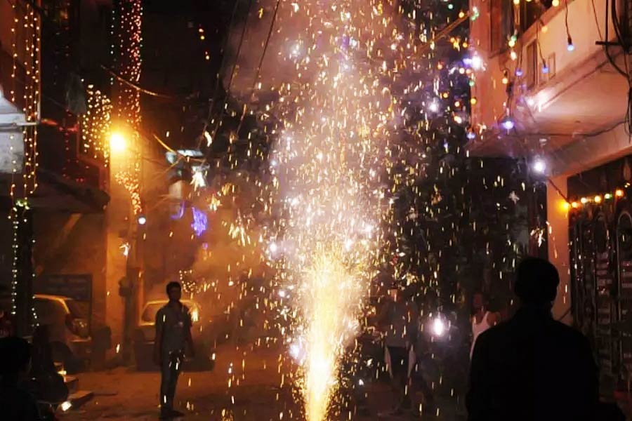 Noise pollution in Kolkata on the eve of Diwali