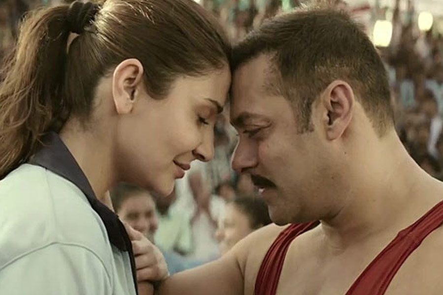 ২০১৬ সালে আলি আব্বাস জাফরের পরিচালনায় প্রেক্ষাগৃহে মুক্তি পায়‘সুলতান’। সলমনের সঙ্গে এই ছবিতে অভিনয় করেন অনুষ্কা শর্মা। সলমন এবং অনুষ্কা অভিনীত এই ছবি মুক্তির পর বক্স অফিসে চুটিয়ে ব্যবসা করে।