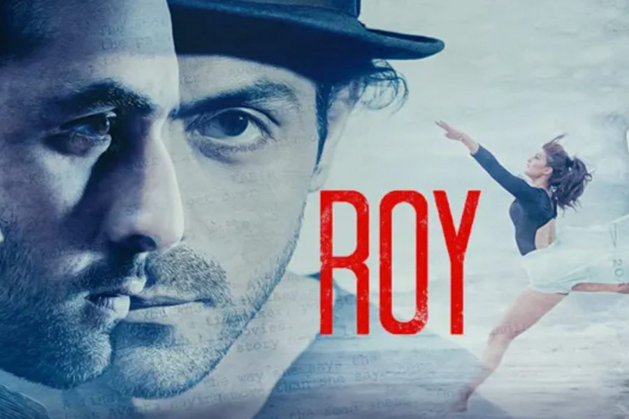 ২০১৫ সালে বিক্রমজিৎ সিংহের পরিচালনায় মুক্তি পায় রোম্যান্টিক ড্রামা ঘরানার ছবি ‘রয়’। এই ছবিতে রণবীর কপূরের সঙ্গে জুটি বেঁধে অভিনয় করতে দেখা যায় জ্যাকলিন ফার্নান্ডেজকে। এ ছাড়াও ‘রয়’ ছবিতে অভিনয় করেন অর্জুন রামপাল।