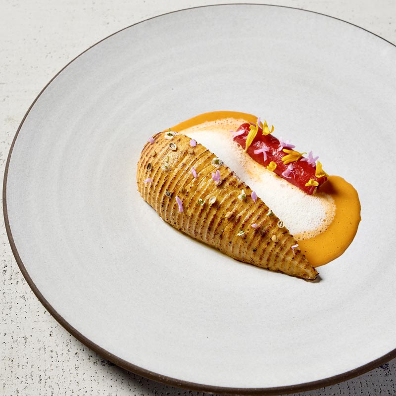 Chef from Bengal’s Kalyani is the man behind Chicago’s first Michelin star winning Indian restaurant.